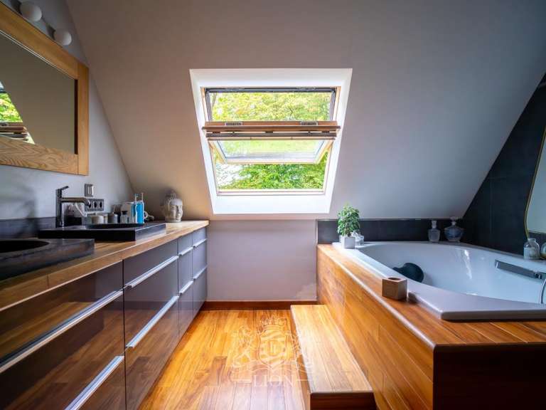 Maison Villeneuve-d'Ascq - 4 chambres - 254m²