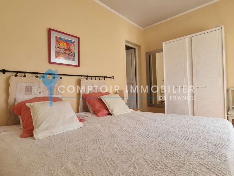 Maison Villeneuve-de-Berg - 9 chambres - 398m²