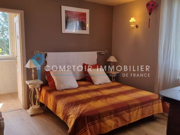 Maison Villeneuve-de-Berg - 9 chambres - 398m²