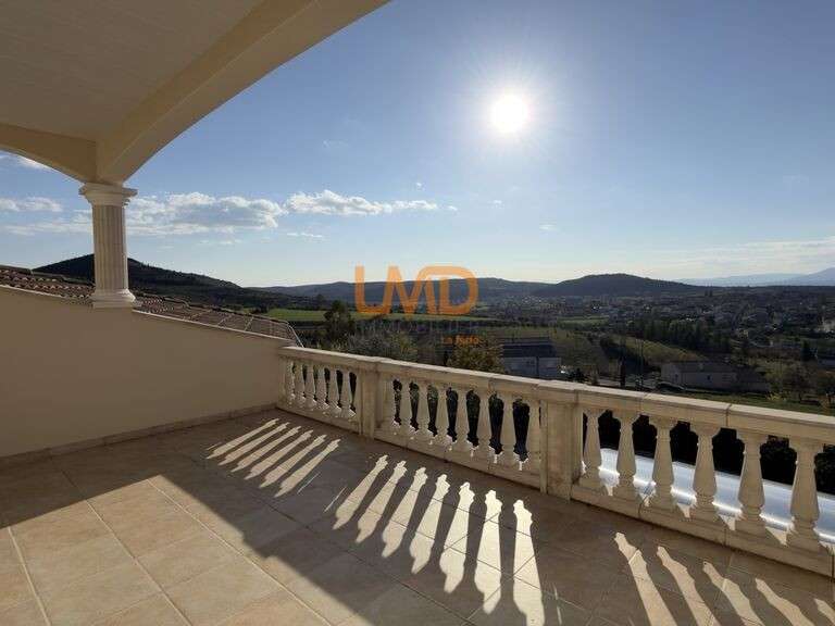 Maison Villeneuve-de-Berg - 210m²