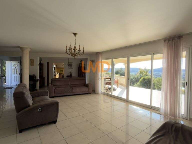 Maison Villeneuve-de-Berg - 210m²