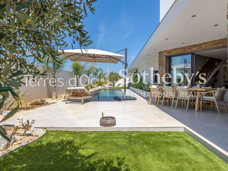 Maison Villeneuve-de-la-Raho - 180m²