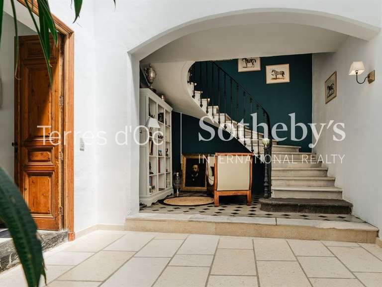 Maison Villeneuve-de-la-Raho - 5 chambres - 368m²