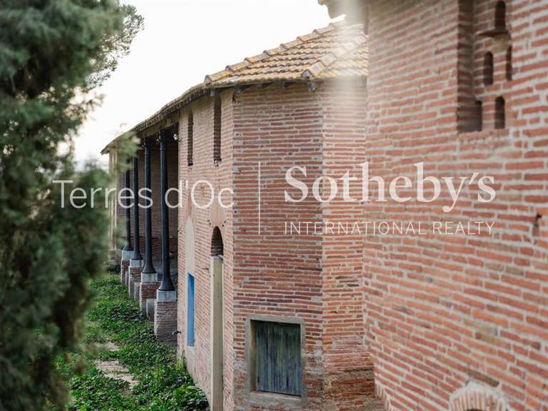 Maison Villeneuve-de-la-Raho - 396m²