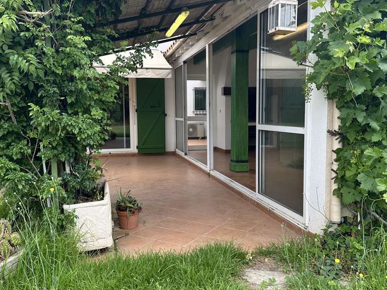 Maison Villeneuve-de-la-Raho - 5 chambres - 159m²