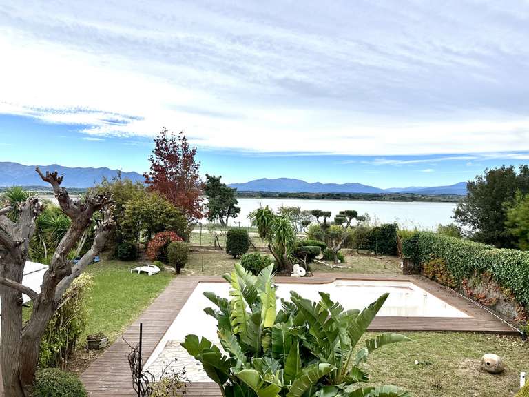 Maison Villeneuve-de-la-Raho - 5 chambres - 159m²