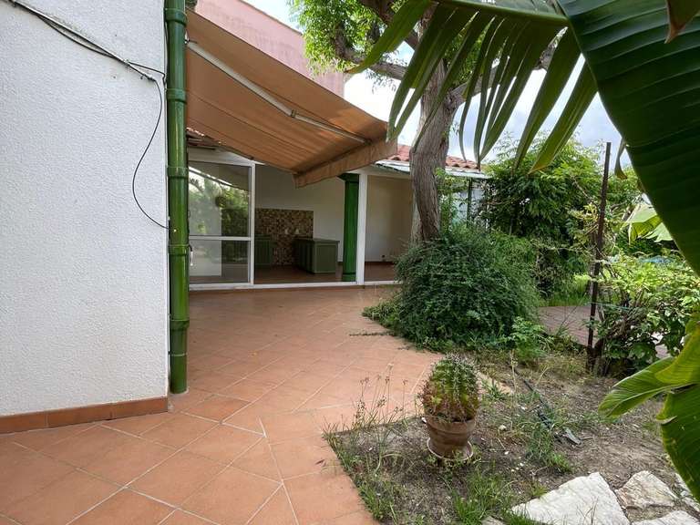 Maison Villeneuve-de-la-Raho - 5 chambres - 159m²