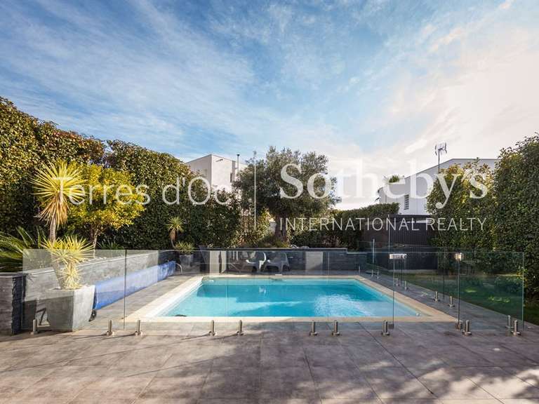 Maison Villeneuve-de-la-Raho - 4 chambres - 170m²