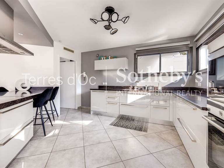 Maison Villeneuve-de-la-Raho - 4 chambres - 170m²