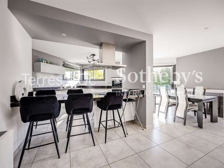 Maison Villeneuve-de-la-Raho - 4 chambres - 170m²