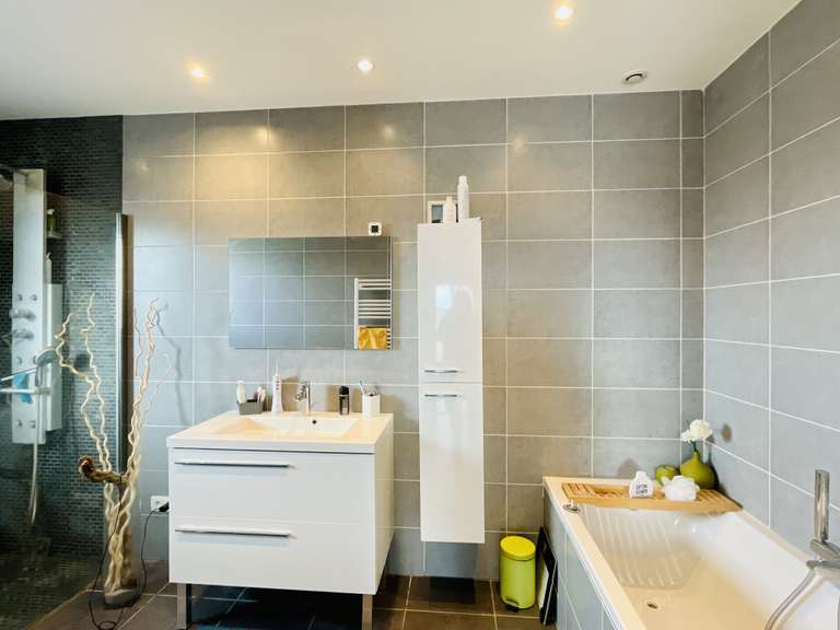 Maison Villeneuve-de-la-Raho - 3 chambres - 150m²