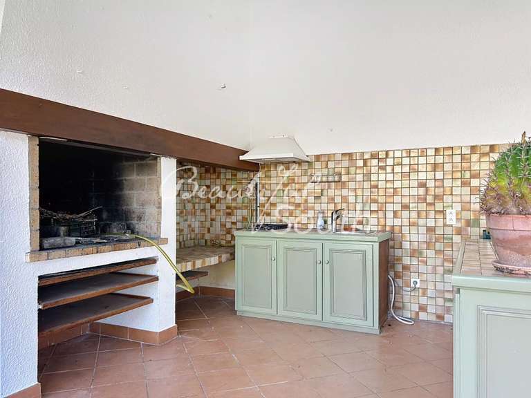 Maison Villeneuve-de-la-Raho - 6 chambres - 189m²