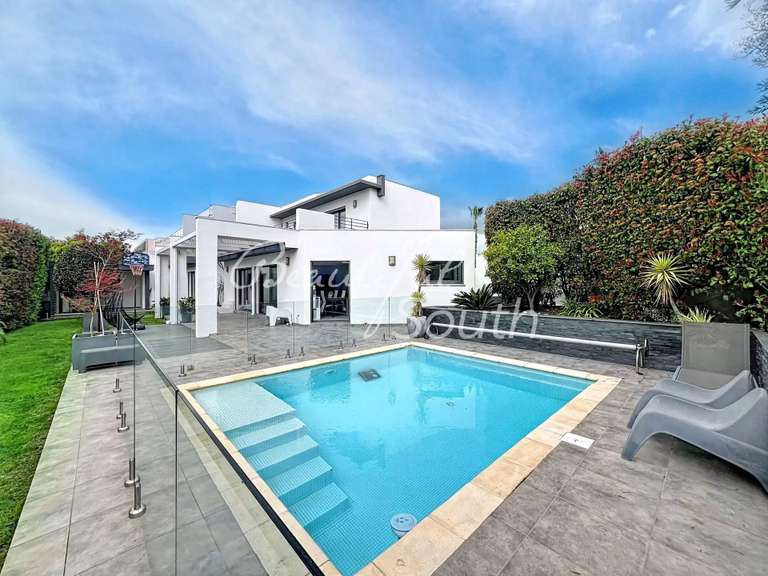 Villa Villeneuve-de-la-Raho - 4 chambres - 170m²