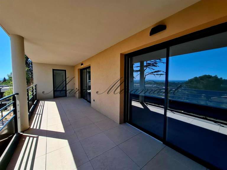 Apartment Villeneuve-lès-Avignon - 2 bedrooms - 129m²