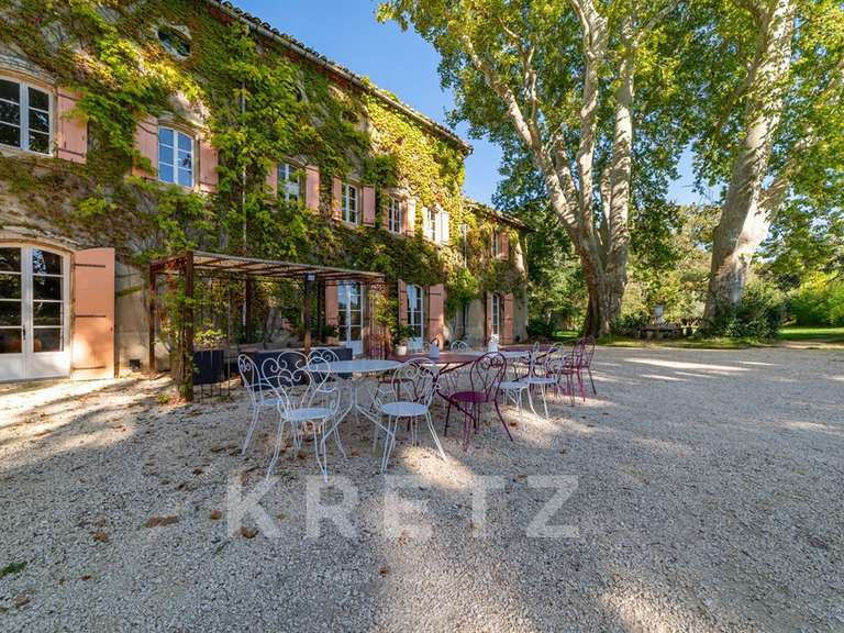 Castle Villeneuve-lès-Avignon - 8 bedrooms - 600m²