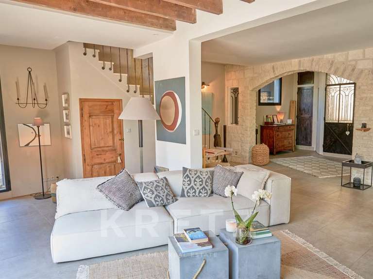 House Villeneuve-lès-Avignon - 3 bedrooms - 170m²
