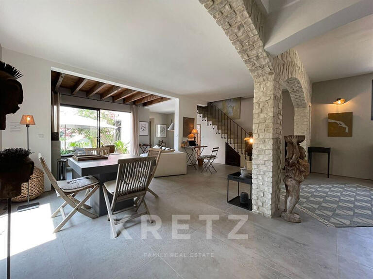 House Villeneuve-lès-Avignon - 3 bedrooms - 170m²