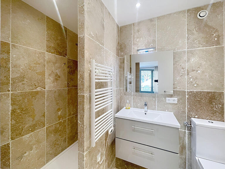 House Villeneuve-lès-Avignon - 5 bedrooms - 200m²