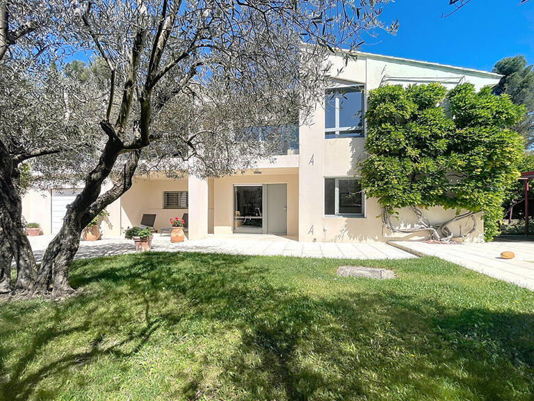 House Villeneuve-lès-Avignon - 5 bedrooms - 200m²