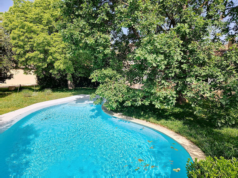 House Villeneuve-lès-Avignon - 6 bedrooms - 177m²