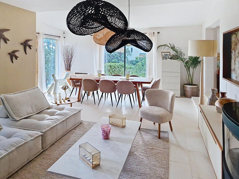 House Villeneuve-lès-Avignon - 4 bedrooms - 200m²