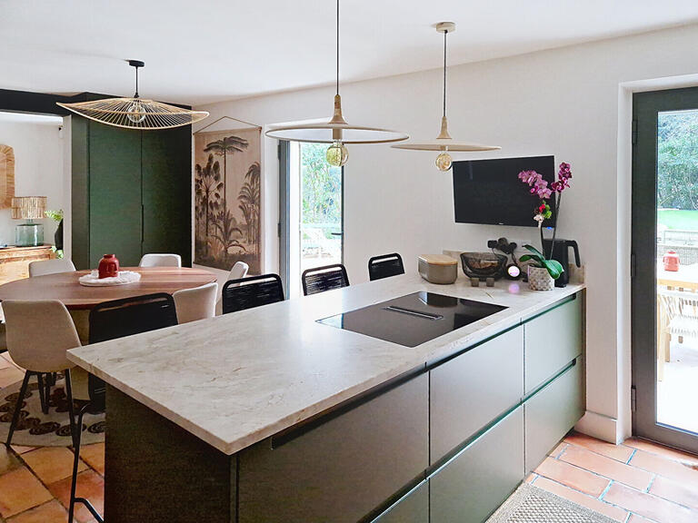 House Villeneuve-lès-Avignon - 4 bedrooms - 200m²