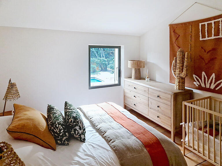 House Villeneuve-lès-Avignon - 4 bedrooms - 200m²