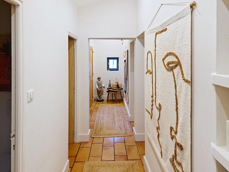 House Villeneuve-lès-Avignon - 4 bedrooms - 200m²