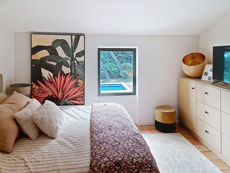 House Villeneuve-lès-Avignon - 4 bedrooms - 200m²