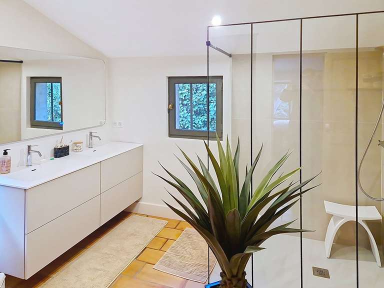 Maison Villeneuve-lès-Avignon - 4 chambres - 200m²