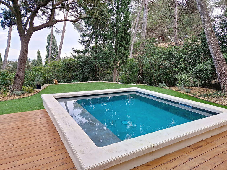 House Villeneuve-lès-Avignon - 4 bedrooms - 200m²