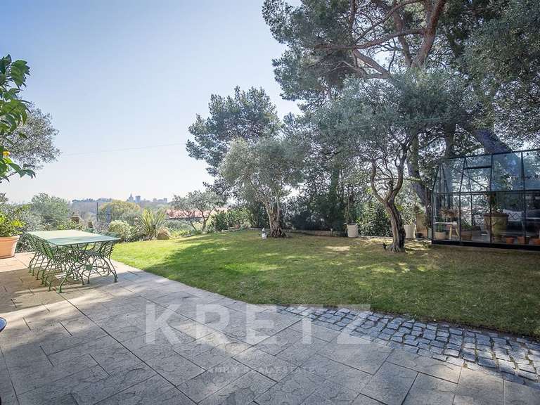 House Villeneuve-lès-Avignon - 4 bedrooms - 172m²
