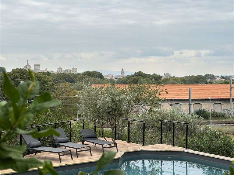 House Villeneuve-lès-Avignon - 4 bedrooms - 172m²