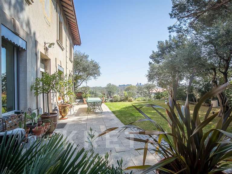 House Villeneuve-lès-Avignon - 4 bedrooms - 172m²