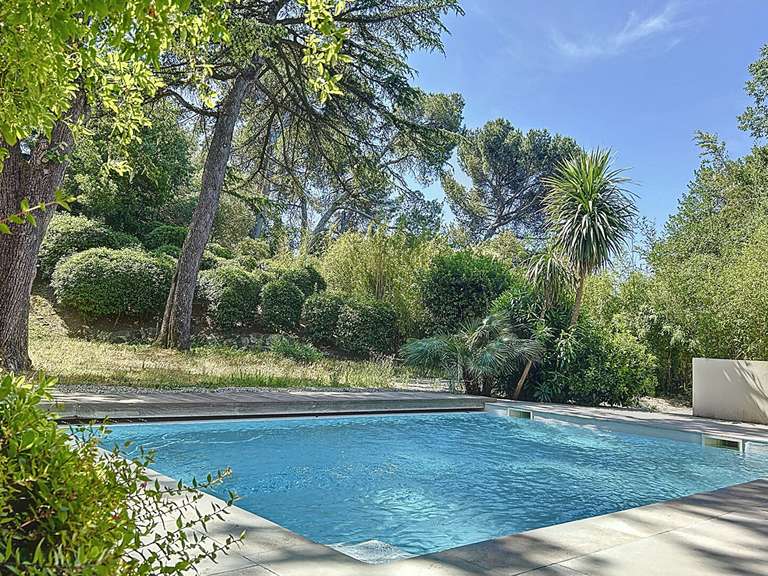 Maison Villeneuve-lès-Avignon - 5 chambres - 206m²