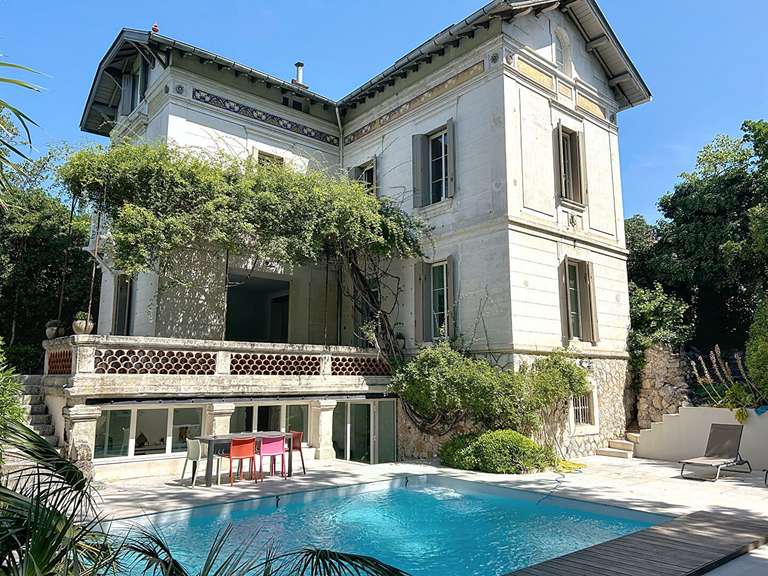 Maison Villeneuve-lès-Avignon - 5 chambres - 206m²