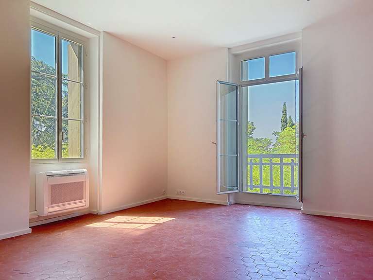 Maison Villeneuve-lès-Avignon - 5 chambres - 206m²