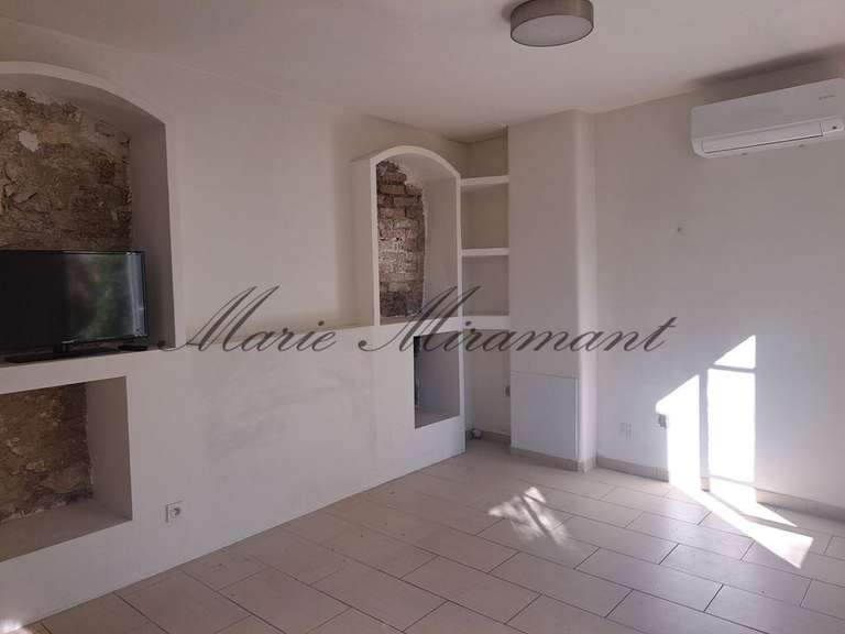 House Villeneuve-lès-Avignon - 4 bedrooms - 330m²