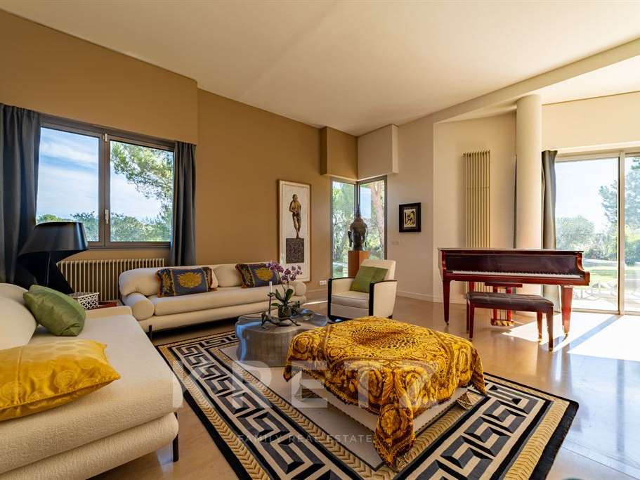 House Villeneuve-lès-Avignon