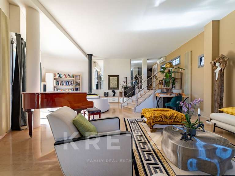 House Villeneuve-lès-Avignon - 4 bedrooms - 367m²