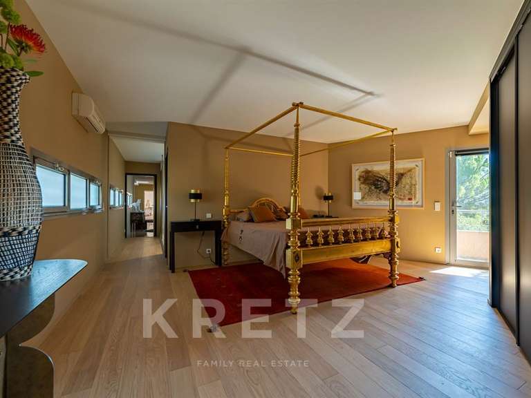 House Villeneuve-lès-Avignon - 4 bedrooms - 367m²