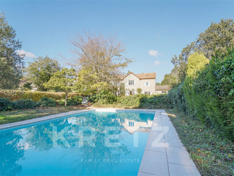 Maison Villeneuve-lès-Avignon - 4 chambres - 182m²
