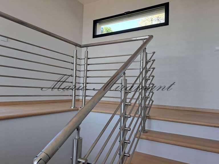 Maison Villeneuve-lès-Avignon - 4 chambres - 200m²