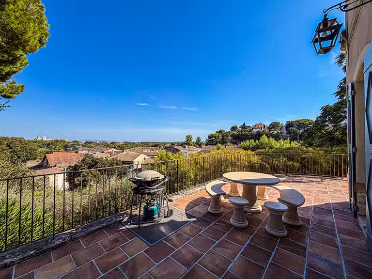 Maison Villeneuve-lès-Avignon - 4 chambres - 264m²