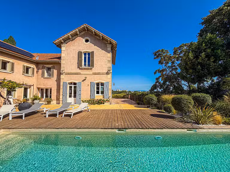 Maison Villeneuve-lès-Avignon - 4 chambres - 264m²