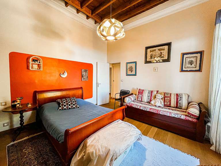 House Villeneuve-lès-Avignon - 4 bedrooms - 264m²