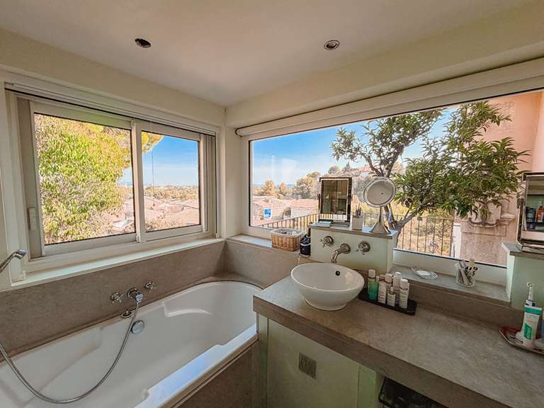 Maison Villeneuve-lès-Avignon - 4 chambres - 264m²
