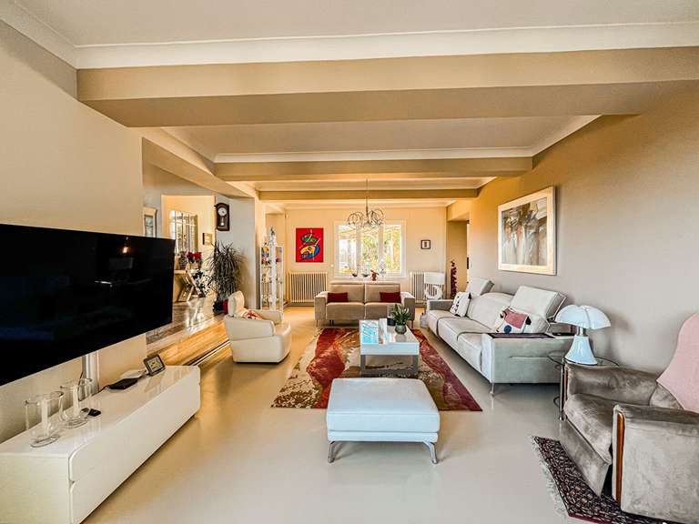 House Villeneuve-lès-Avignon - 4 bedrooms - 264m²