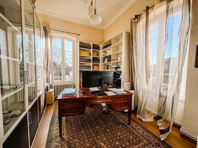 House Villeneuve-lès-Avignon - 4 bedrooms - 264m²