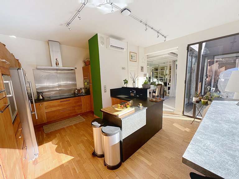 Maison Villeneuve-lès-Avignon - 4 chambres - 275m²